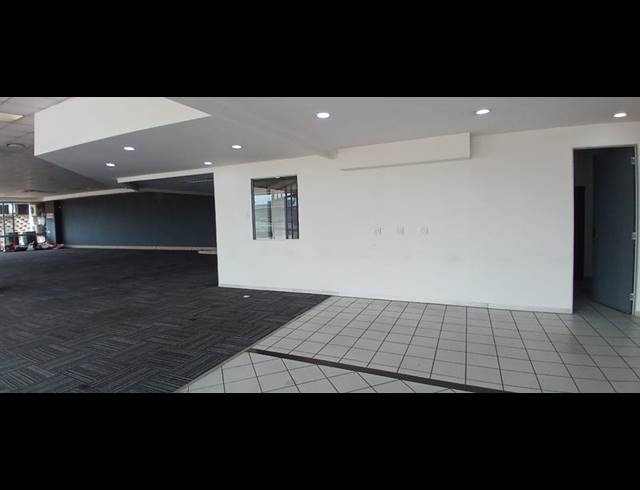 BUSINESS PROPERTY TO RENT IN BRYANSTON